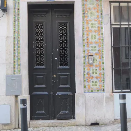 Feeling Chiado 29 Lisbon