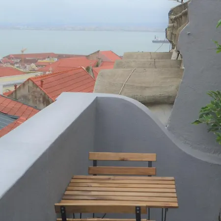 Feeling Chiado 29 דירה